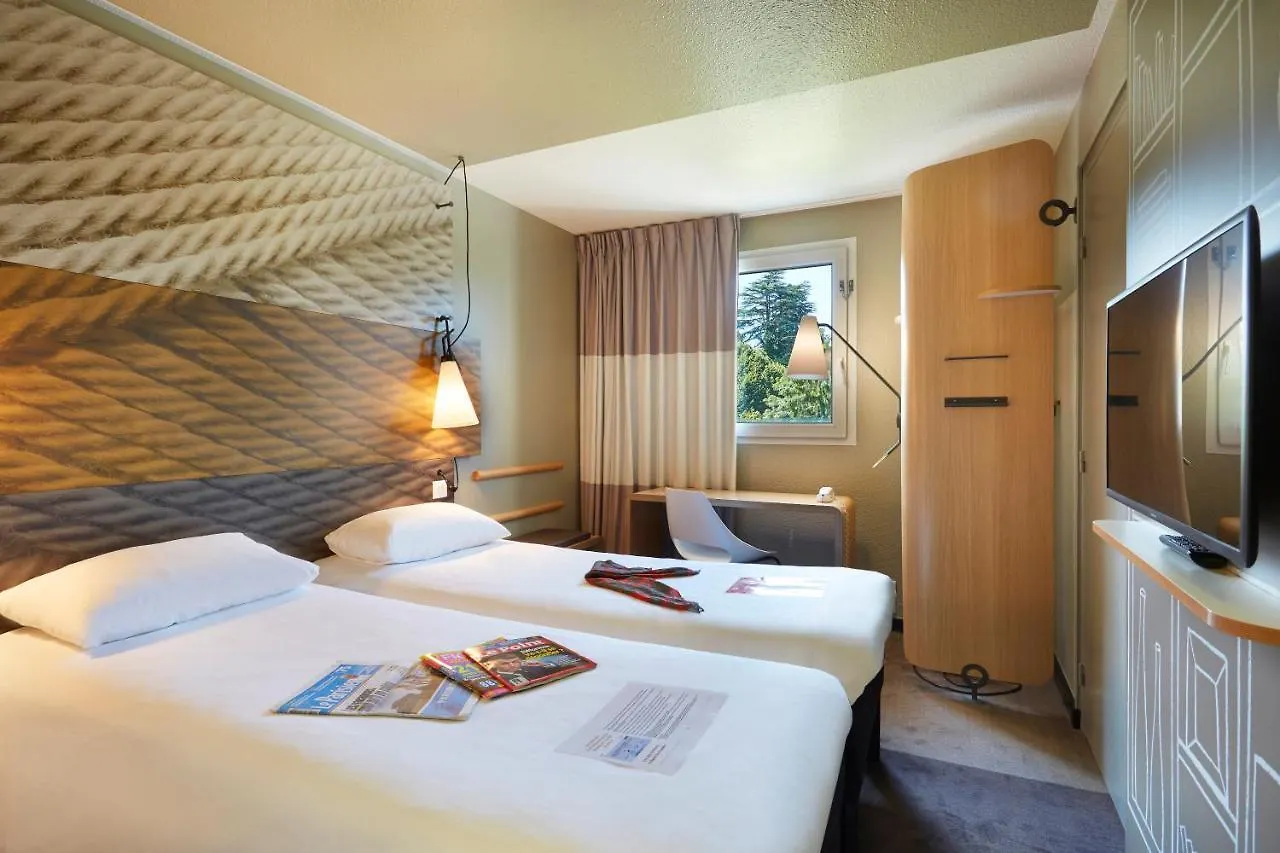Ibis Archamps Porte De Geneve