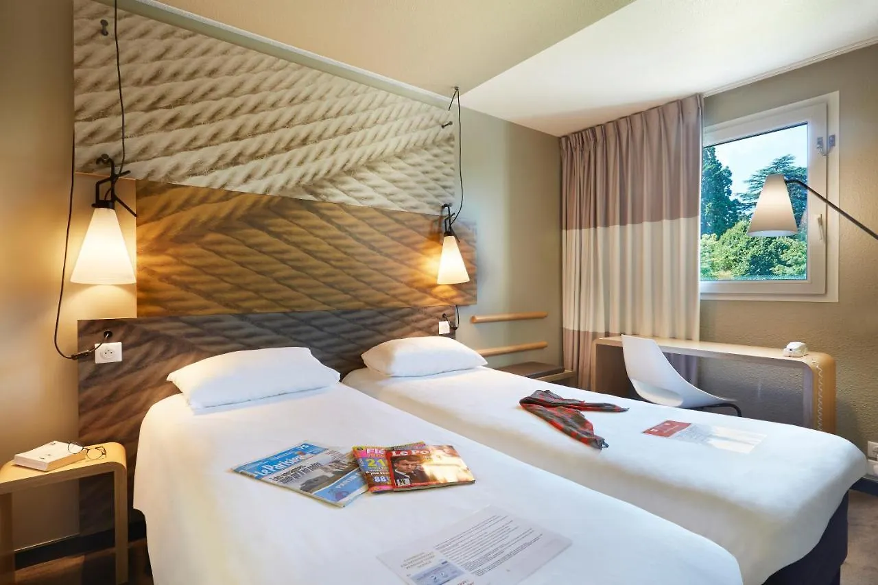 ibis Archamps Porte de Genève 3*,